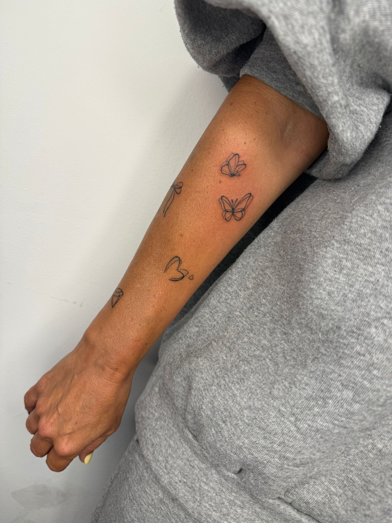 Fineline tattoo door Ink and Beauty by Tash